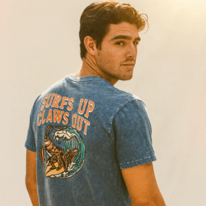 SURFS UP LOBSTER CAPE COD DENIM T-SHIRT